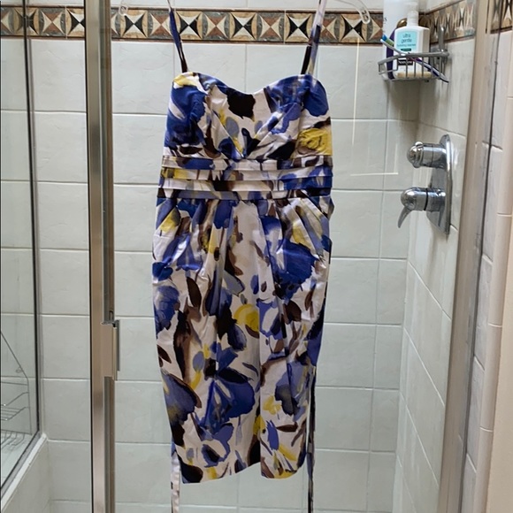 Beautiful multicolor dress - Picture 1 of 3